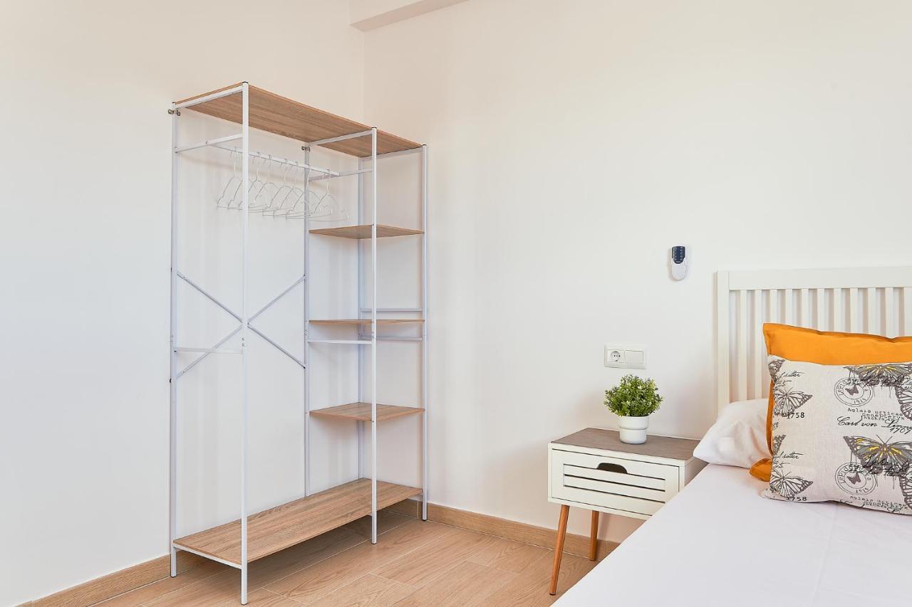 Sea Horizon Apartment Малага Екстериор снимка